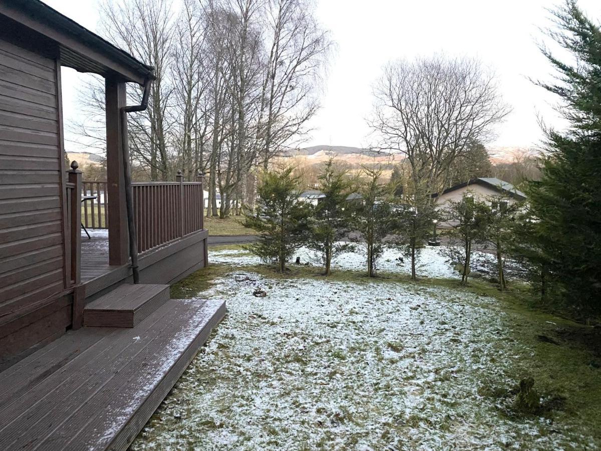 Stunning 4-Bedroom Cabin With Hot Tub In Beattock! Esterno foto